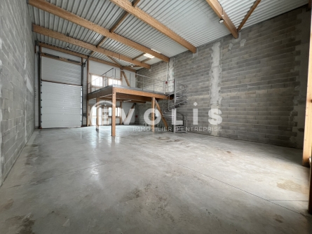 Photo 9 – vente Entrepôts / activités	SAINT VULBAS (01150)