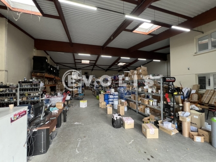 Photo 6 – location Entrepôts / activités	DECINES CHARPIEU (69150)