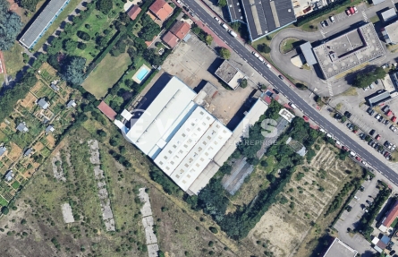 Photo 2 – location Entrepôts / activités	SAINT PRIEST (69800)