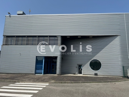 Photo 2 – location Entrepôts / activités	VAULX MILIEU (38090)