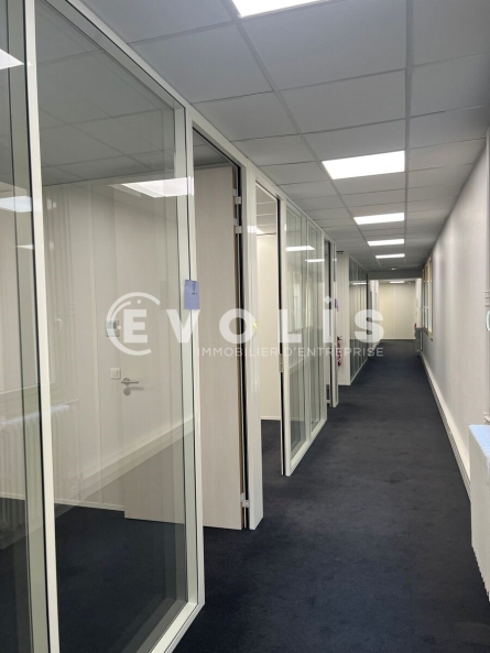 Photo 8 – location bureaux	PARIS (75008)