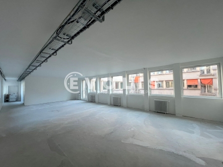 Photo 4 – location bureaux	PARIS (75008)