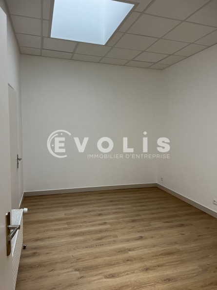 Photo 6 – vente bureaux	PARIS (75015)