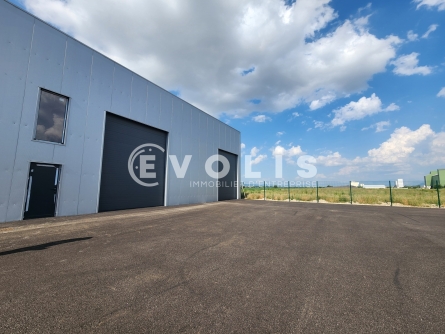 Photo 3 – location Entrepôts / activités	LA COTE SAINT ANDRE (38260)
