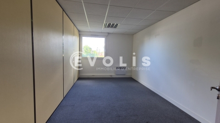 Photo 4 – location bureaux	MAGNY LE HONGRE (77700)