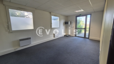 Photo 3 – location bureaux	MAGNY LE HONGRE (77700)