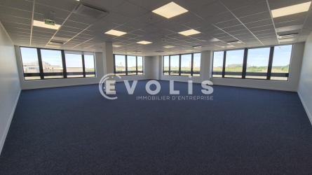 Photo 2 – location bureaux	CHESSY (77700)