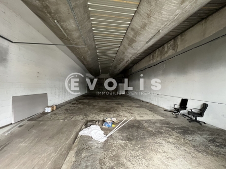 Photo 4 – location Entrepôts / activités	SAINT PRIEST (69800)