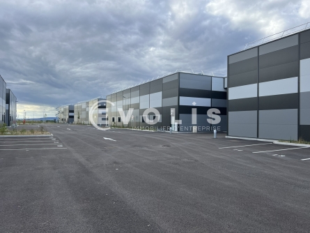 Photo 3 – location Entrepôts / activités	JANNEYRIAS (38280)