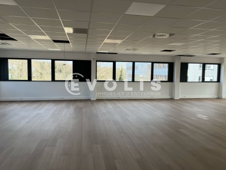 Photo 12 – location Entrepôts / activités	DARDILLY (69570)