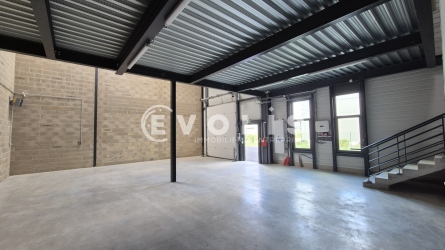 Photo 4 – location Entrepôts / activités	BAILLY ROMAINVILLIERS (77700)