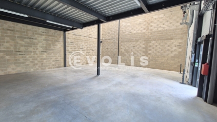 Photo 2 – location Entrepôts / activités	BAILLY ROMAINVILLIERS (77700)