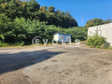 Photo 13 – location Entrepôts / activités	GRENAY (38540)
