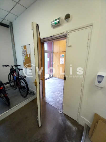 Photo 9 – location Entrepôts / activités	GENTILLY (94250)