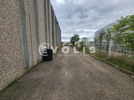 Photo 12 – location Entrepôts / activités	CHAPONNAY (69970)
