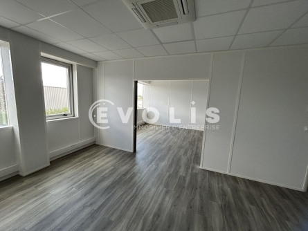 Photo 10 – location bureaux	ARTIGUES PRES BORDEAUX (33370)