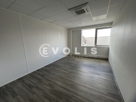 Photo 12 – location bureaux	ARTIGUES PRES BORDEAUX (33370)