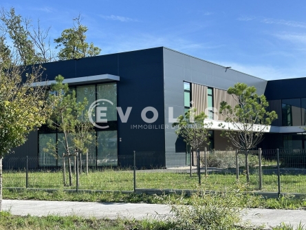 Photo 1 – location Entrepôts / activités	MERIGNAC (33700)