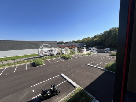 Photo 3 – location Entrepôts / activités	SAINT LAURENT DE MURE (69720)