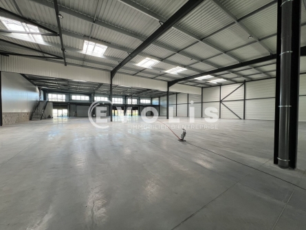 Photo 10 – location Entrepôts / activités	SAINT LAURENT DE MURE (69720)