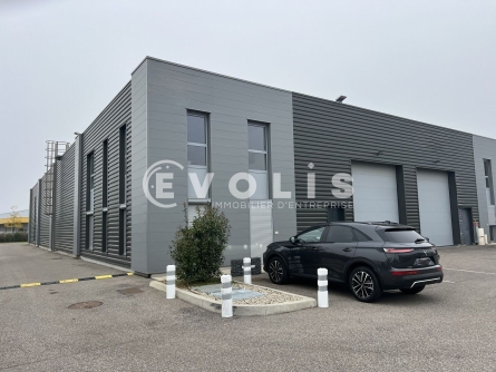 Photo 2 – location Entrepôts / activités	GENAS (69740)