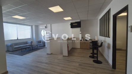 Photo 7 – location Entrepôts / activités	SERRIS (77700)