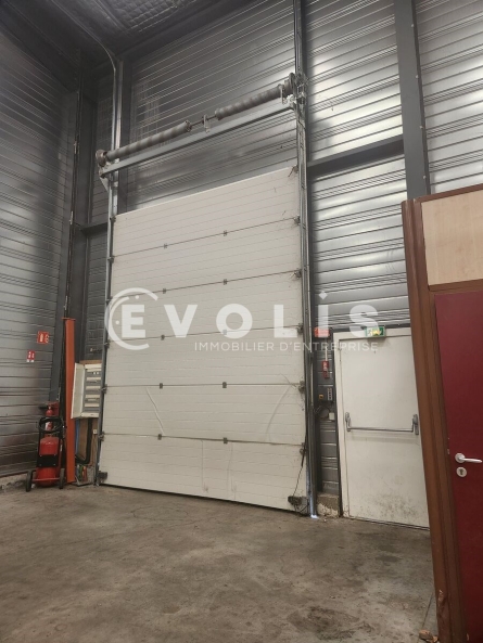 Photo 8 – vente Entrepôts / activités	SAINT SAVIN (38300)