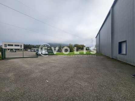 Photo 12 – vente Entrepôts / activités	SAINT SAVIN (38300)