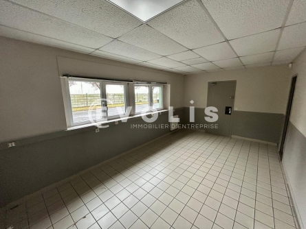 Photo 7 – location Entrepôts / activités	SAVIGNY LE TEMPLE (77176)