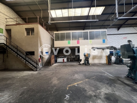 Photo 3 – vente Entrepôts / activités	VAUJOURS (93410)