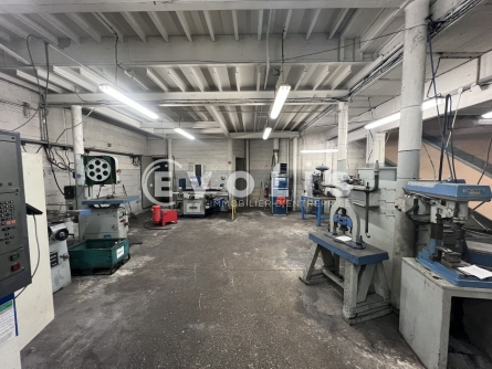 Photo 4 – vente Entrepôts / activités	VAUJOURS (93410)