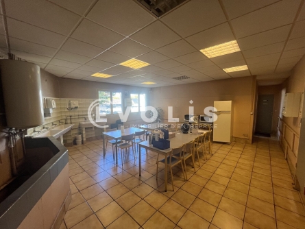 Photo 5 – vente Entrepôts / activités	VAUJOURS (93410)