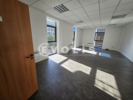 Photo 10 – location Entrepôts / activités	MONTROUGE (92120)