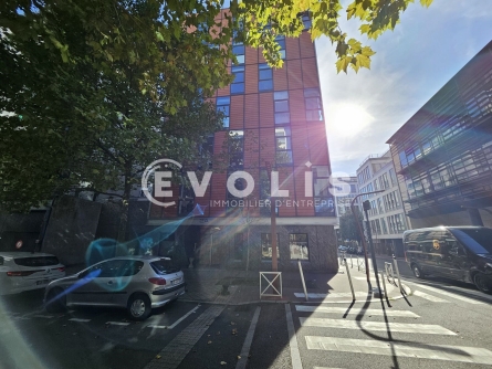 Photo 1 – location Entrepôts / activités	MONTROUGE (92120)