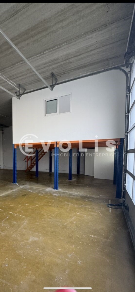 Photo 5 – vente Entrepôts / activités	VILLEJUST (91140)