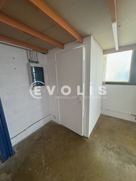 Photo 8 – vente Entrepôts / activités	VILLEJUST (91140)