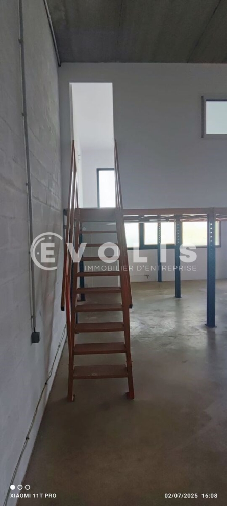 Photo 3 – vente Entrepôts / activités	VILLEJUST (91140)