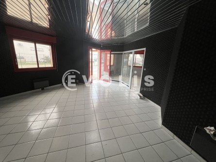 Photo 13 – location Entrepôts / activités	MONTLUEL (01120)