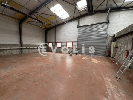 Photo 6 – location Entrepôts / activités	MONTLUEL (01120)
