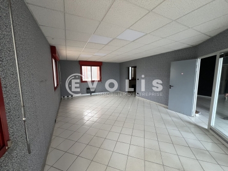 Photo 15 – location Entrepôts / activités	MONTLUEL (01120)