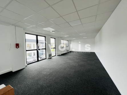 Photo 5 – vente Entrepôts / activités	LIEUSAINT (77127)