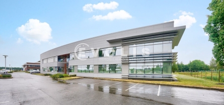 Photo 2 – location Entrepôts / activités	LIEUSAINT (77127)