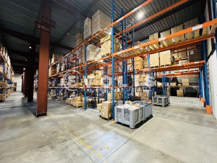 Photo 3 – location Entrepôts / activités	EMERAINVILLE (77184)