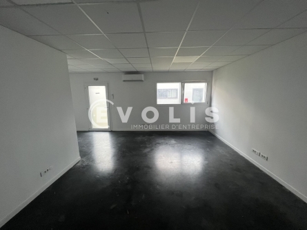 Photo 7 – location Entrepôts / activités	COMBS LA VILLE (77380)