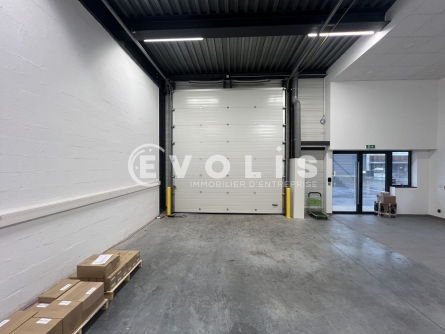 Photo 4 – location Entrepôts / activités	VAIRES SUR MARNE (77360)