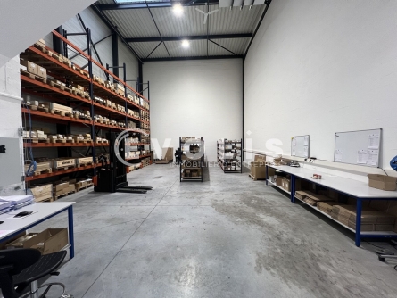 Photo 1 – location Entrepôts / activités	VAIRES SUR MARNE (77360)