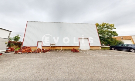 Photo 2 – location Entrepôts / activités	VENISSIEUX (69200)