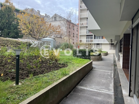 Photo 1 – location bureaux	PARIS (75011)
