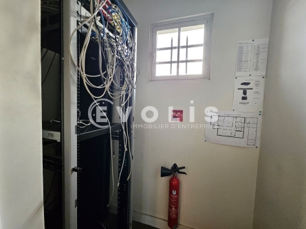 Photo 9 – location Entrepôts / activités	CACHAN (94230)