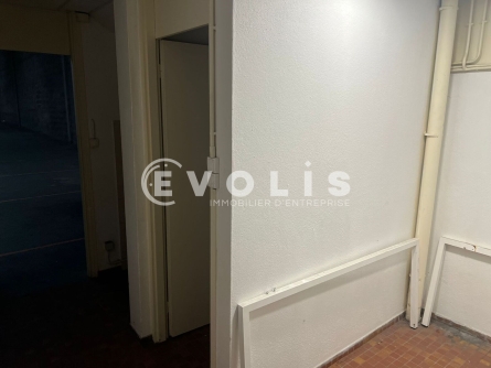 Photo 11 – location Entrepôts / activités	CHASSIEU (69680)